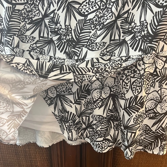 Emerald 18 Black & White Floral Golf Skort Large - Picture 3 of 7